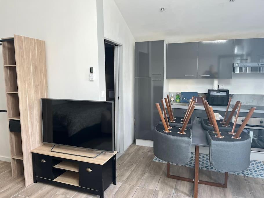 Maisonnette Avec Terrasse Avec Spa Privatif Lutterbach Luaran gambar
